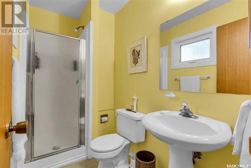 513 Reid Way, Saskatoon, SK - Indoor Photo Showing Bathroom