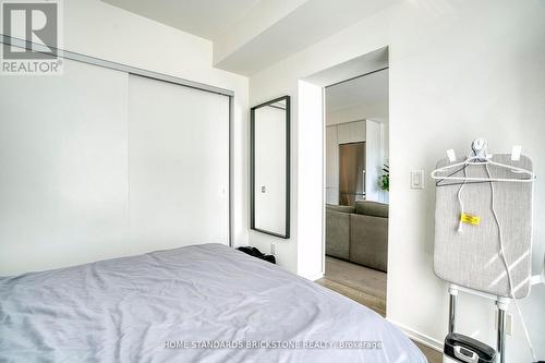 1306 - 1 Bloor Street E, Toronto, ON - Indoor Photo Showing Bedroom