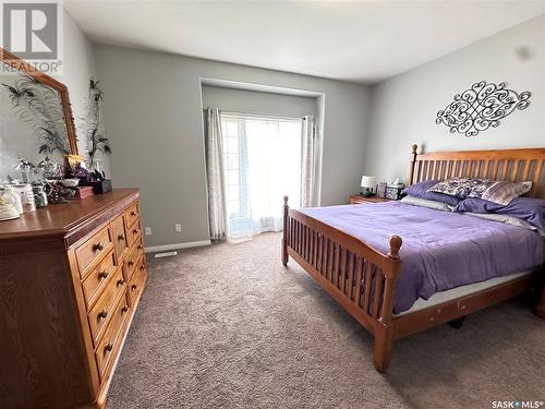 304 Abbott Bay, Estevan, SK - Indoor Photo Showing Bedroom