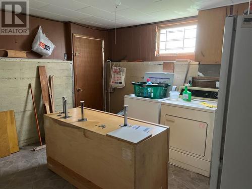 845 106 Avenue, Dawson Creek, BC - Indoor Photo Showing Laundry Room