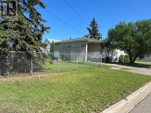 845 106 Avenue, Dawson Creek, BC - Outdoor