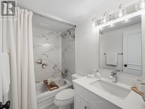 1213 - 260 Scarlett Road, Toronto, ON - Indoor Photo Showing Bathroom