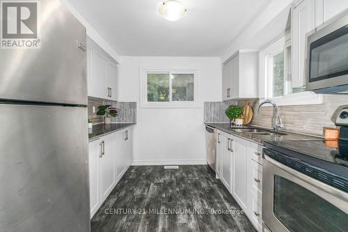 188 Hickling Trail, Barrie, ON - Indoor Photo Showing Kitchen