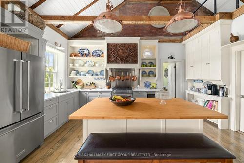 2491 County Rd 64, Prince Edward County (Ameliasburgh), ON - Indoor Photo Showing Kitchen