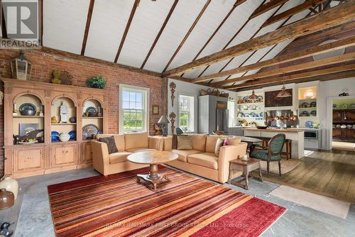 2491 County Rd 64, Prince Edward County (Ameliasburgh), ON - Indoor Photo Showing Living Room