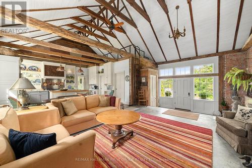 2491 County Rd 64, Prince Edward County (Ameliasburgh), ON - Indoor Photo Showing Living Room