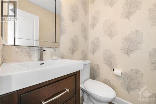 1635 Blohm Drive, Ottawa, ON - Indoor Photo Showing Bathroom