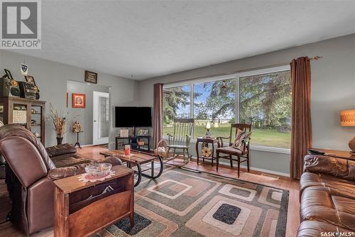 Imperial Acreage Highway#2, Imperial, SK - Indoor Photo Showing Living Room