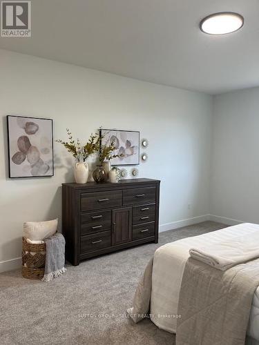 148 Foxborough Place, Thames Centre (Thorndale), ON - Indoor Photo Showing Bedroom