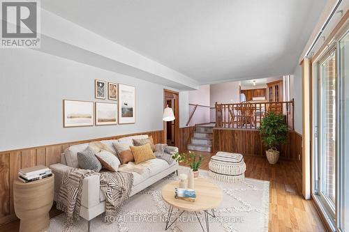 58 Wiltshire Boulevard, Welland, ON - Indoor Photo Showing Living Room