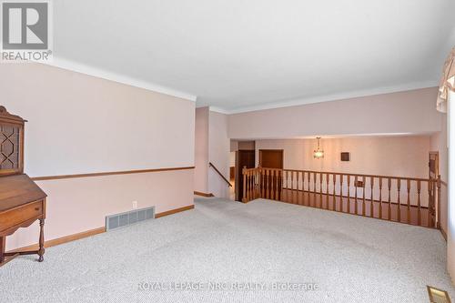 58 Wiltshire Boulevard, Welland, ON - Indoor Photo Showing Other Room