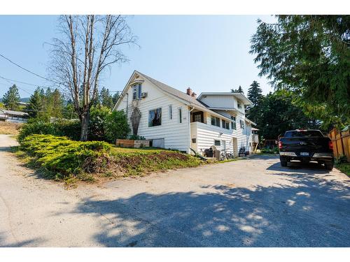 216 24Th Avenue S, Creston, BC - Outdoor