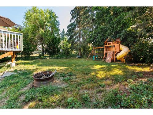 216 24Th Avenue S, Creston, BC - Outdoor With Backyard