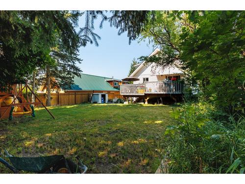 216 24Th Avenue S, Creston, BC - Outdoor With Deck Patio Veranda With Backyard