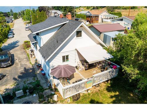 216 24Th Avenue S, Creston, BC - Outdoor With Deck Patio Veranda