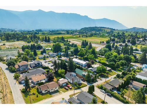 216 24Th Avenue S, Creston, BC - Outdoor With View