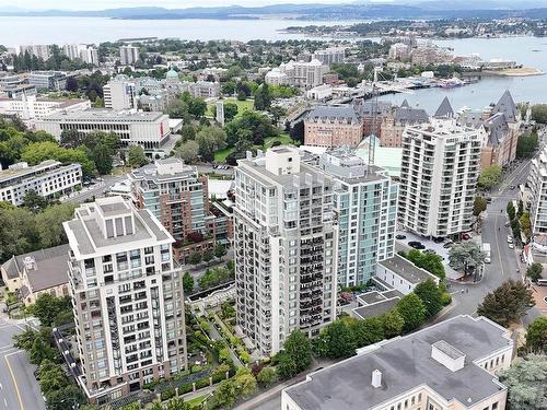 1103-751 Fairfield Rd, Victoria, BC - Outdoor With Body Of Water With View