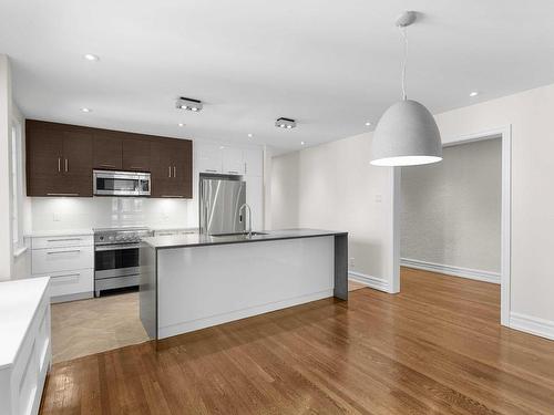 Cuisine - 34-3055 Rue Sherbrooke O., Westmount, QC - Indoor Photo Showing Kitchen With Upgraded Kitchen