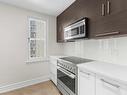 Kitchen - 34-3055 Rue Sherbrooke O., Westmount, QC  - Indoor Photo Showing Kitchen 