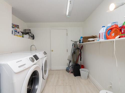 Laundry room - 9 Crois. Yves-Thériault, Notre-Dame-De-L'Île-Perrot, QC - Indoor Photo Showing Laundry Room