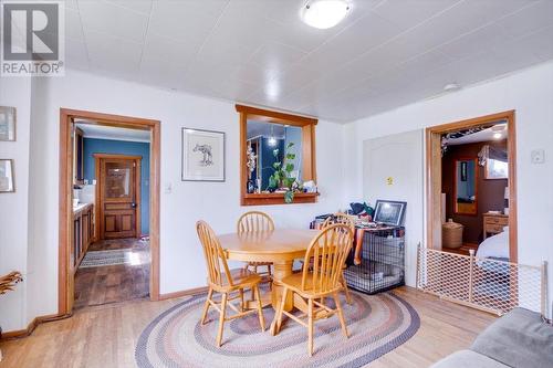 741 5Th Avenue, Fernie, BC - Indoor Photo Showing Dining Room