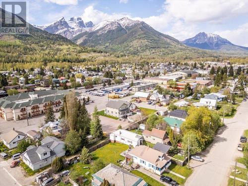 741 5Th Avenue, Fernie, BC - Outdoor With View