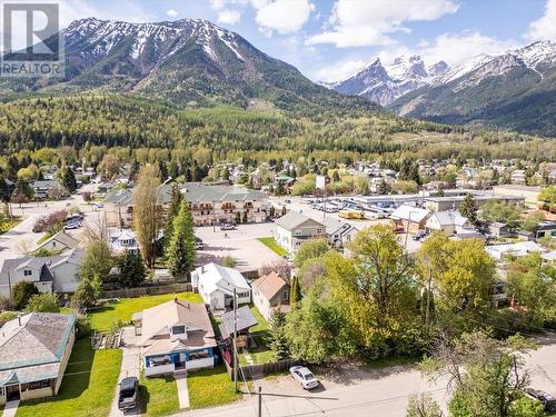 741 5Th Avenue, Fernie, BC - Outdoor With View