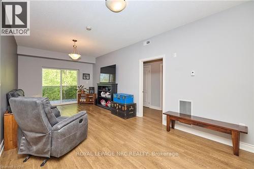 330 - 8111 Forest Glen Drive, Niagara Falls, ON - Indoor Photo Showing Other Room