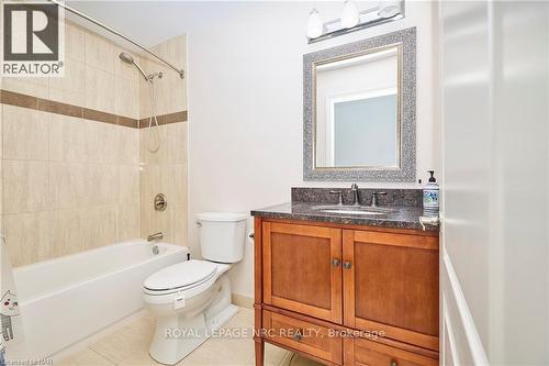 330 - 8111 Forest Glen Drive, Niagara Falls, ON - Indoor Photo Showing Bathroom