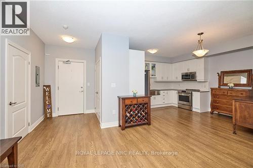 330 - 8111 Forest Glen Drive, Niagara Falls, ON - Indoor Photo Showing Kitchen
