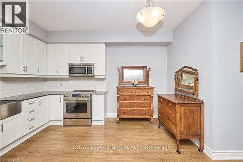 330 - 8111 Forest Glen Drive, Niagara Falls, ON - Indoor Photo Showing Kitchen