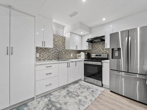 42 Boticelli Way, Vaughan, ON - Indoor Photo Showing Kitchen With Stainless Steel Kitchen With Upgraded Kitchen