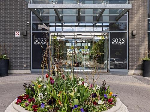 1111-5033 Four Springs Ave, Mississauga, ON - Outdoor