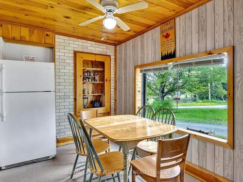 9591 County Rd 30, Havelock-Belmont-Methuen, ON - Indoor Photo Showing Dining Room