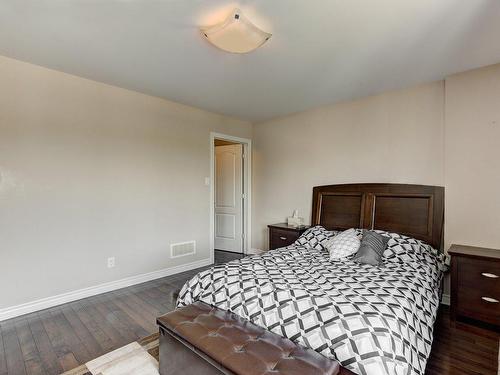 Master bedroom - 4831 Rue Du Palomino, Montréal (Pierrefonds-Roxboro), QC - Indoor Photo Showing Bedroom