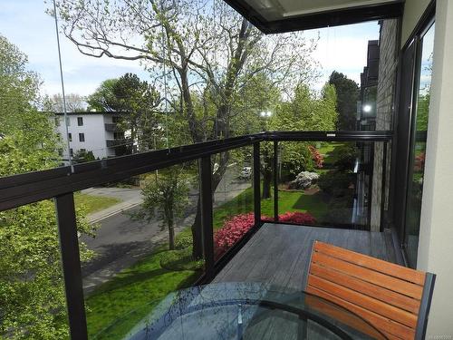 408-1610 Jubilee Ave, Victoria, BC - Outdoor With Balcony With Exterior