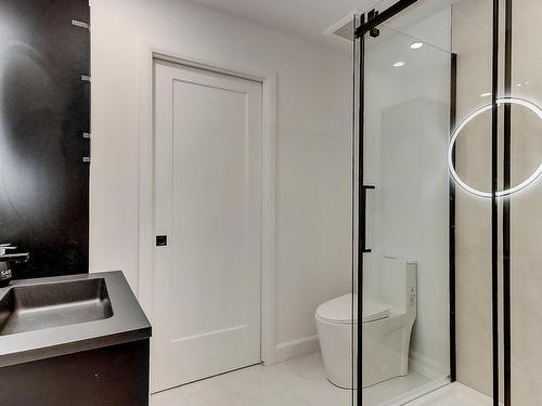 Salle de bains - 1 Rue Germain, Saint-Jean-Sur-Richelieu, QC - Indoor Photo Showing Bathroom