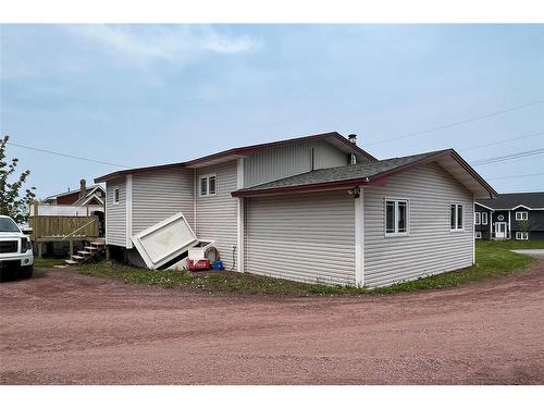 16 - 18 Harnums Place, Whiteway, NL 