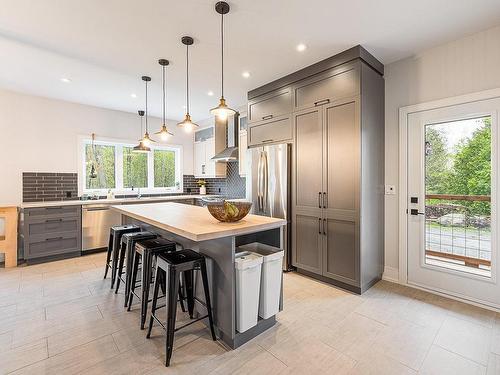 Kitchen - 108 Rue De Verchères, Dunham, QC - Indoor Photo Showing Kitchen With Upgraded Kitchen