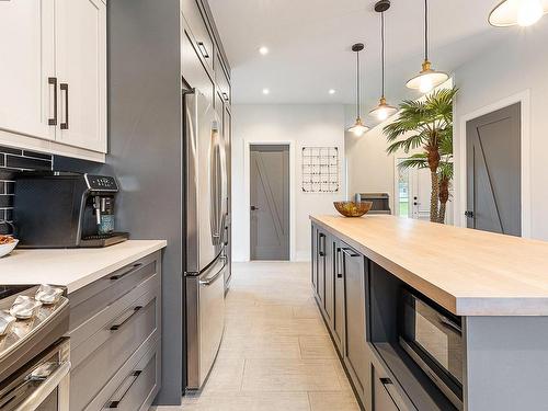 Kitchen - 108 Rue De Verchères, Dunham, QC - Indoor Photo Showing Kitchen With Upgraded Kitchen