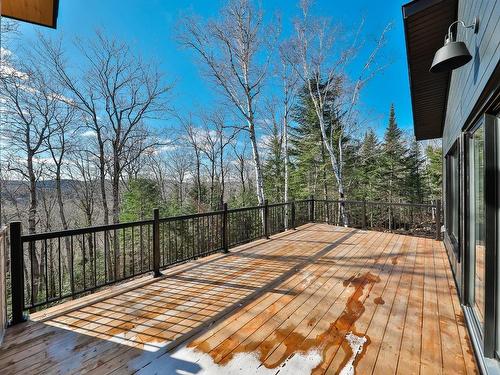 Boudoir - Ch. Domaine Sur Le Lac, Sainte-Lucie-Des-Laurentides, QC - Outdoor With Deck Patio Veranda