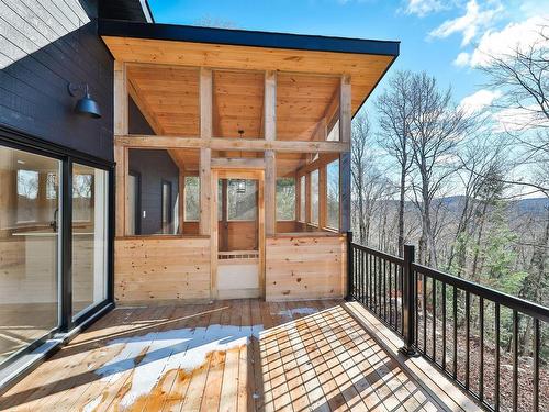 Veranda - Ch. Domaine Sur Le Lac, Sainte-Lucie-Des-Laurentides, QC - Indoor Photo Showing Other Room