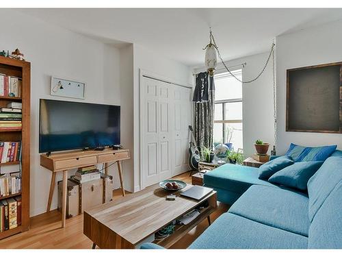 Salon - 1647  - 1653 Rue Aylwin, Montréal (Mercier/Hochelaga-Maisonneuve), QC - Indoor Photo Showing Living Room