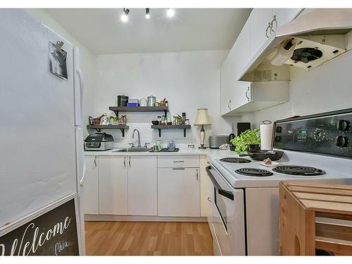 Cuisine - 1647  - 1653 Rue Aylwin, Montréal (Mercier/Hochelaga-Maisonneuve), QC - Indoor Photo Showing Kitchen