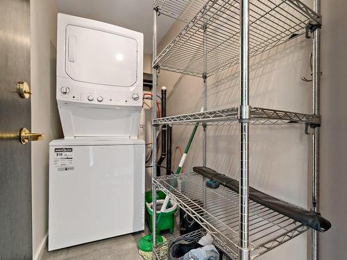 Salle de lavage - 1926 Ch. Du Village, Mont-Tremblant, QC - Indoor Photo Showing Laundry Room