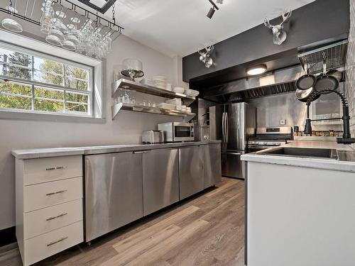 Cuisine - 1926 Ch. Du Village, Mont-Tremblant, QC - Indoor Photo Showing Kitchen