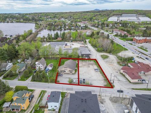 Photo aÃ©rienne - 216  - 220 Av. Du Parc, Sherbrooke (Brompton/Rock Forest/Saint-Élie/Deauville), QC - Outdoor With Body Of Water With View