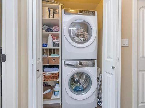 6-446 Milton St, Nanaimo, BC - Indoor Photo Showing Laundry Room
