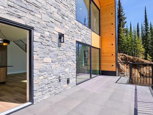 9993 Cathedral Drive, Vernon, BC - Outdoor With Exterior