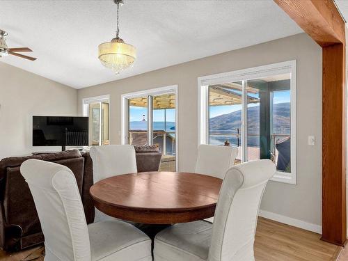 6559 Sherburn Road, Peachland, BC - Indoor Photo Showing Dining Room